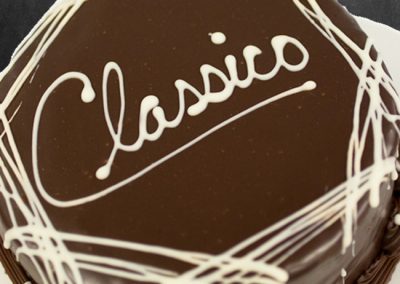 Signature Retail Cakes - Classic Cake